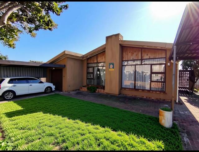3 BEDROOM HOUSE FOR SALE IN BRANDWOOD